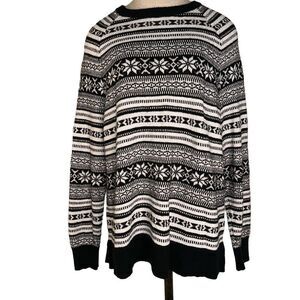 Old Navy Womens XL Black & White Geometric Fair Isle Longsleeve Crewneck Sweater